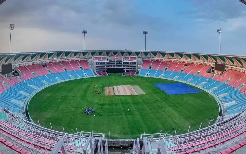 Bharat Ratna Shri Atal Bihari Vajpayee Stadium Pitch Report