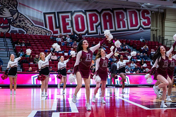 how long are college basketball games